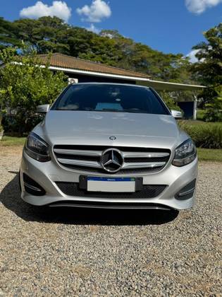 MERCEDES-BENZ B 200 1.6 TURBO 16V FLEX 4P AUTOMATIZADO MERCEDES-BENZ B 200 1.6 TURBO 16V FLEX 4P AUTOMATIZADO